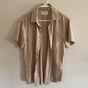 Men’s short sleeve button down blouse